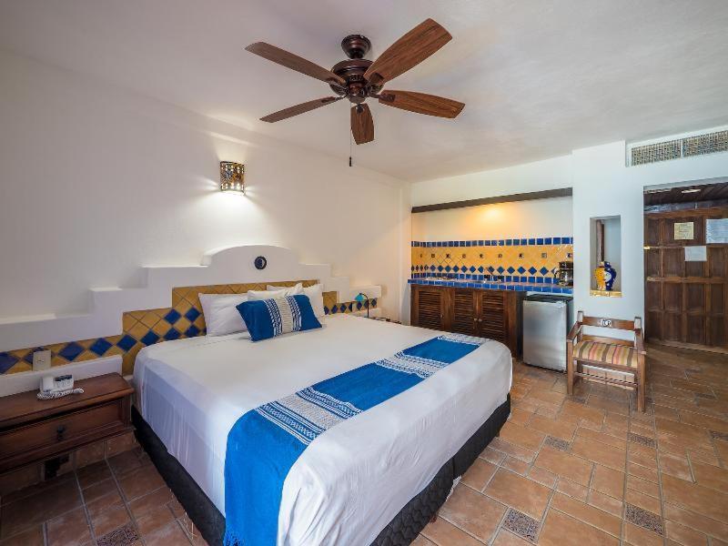 Marboka Hotel & Suites Пуерто-Вальярта Номер фото